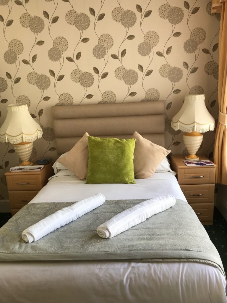 pelham lodge double room 3
