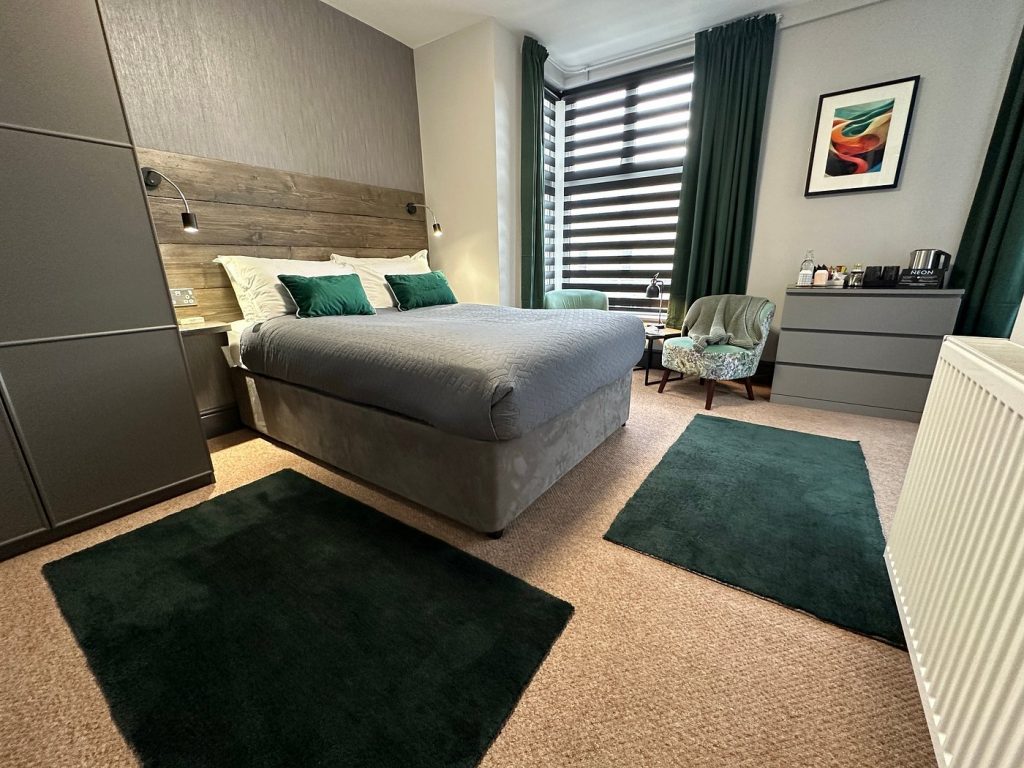 large double room 4